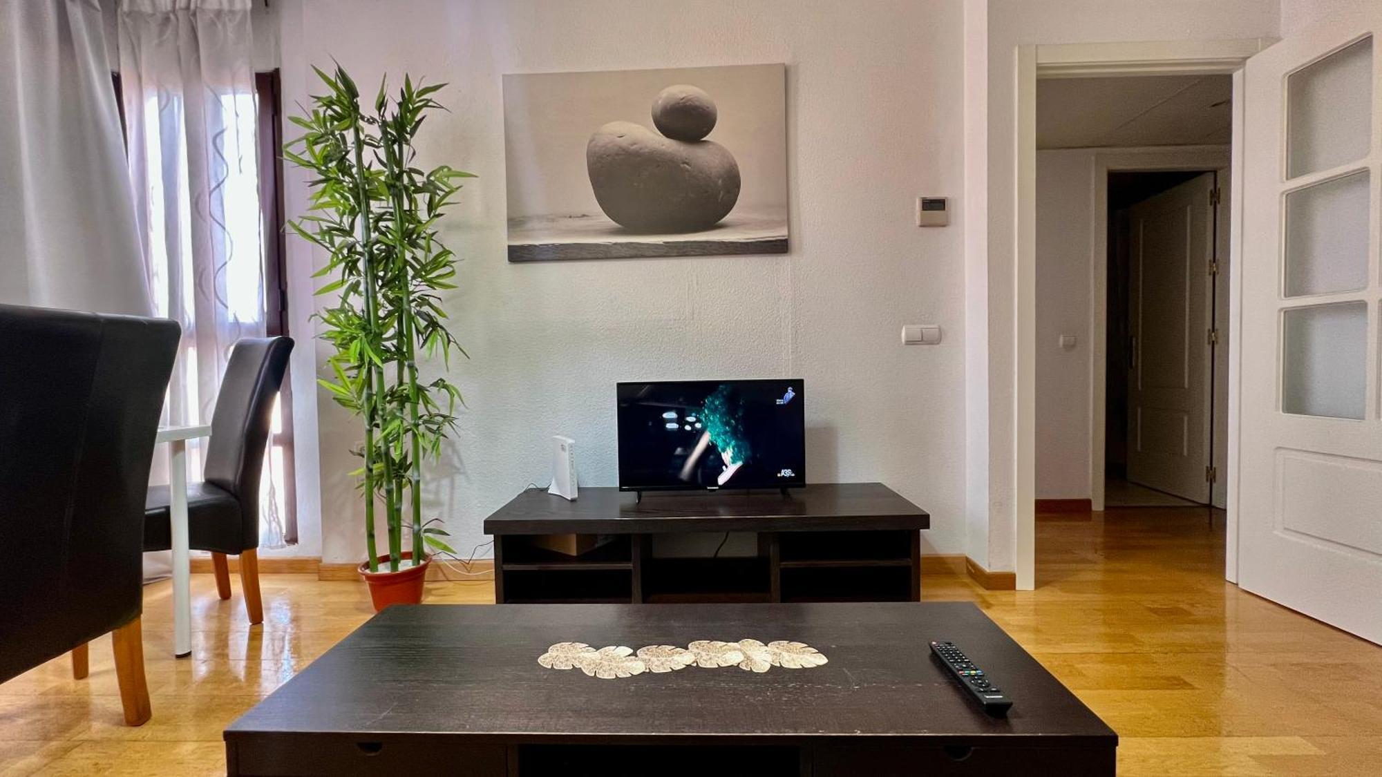 Deyanira Suite, Aeropuerto, Ifema マドリード エクステリア 写真